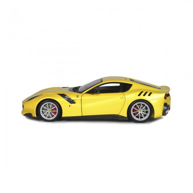 Автомодель - Ferrari F12Tdf  (ассорти желтый, красный, 1:24)